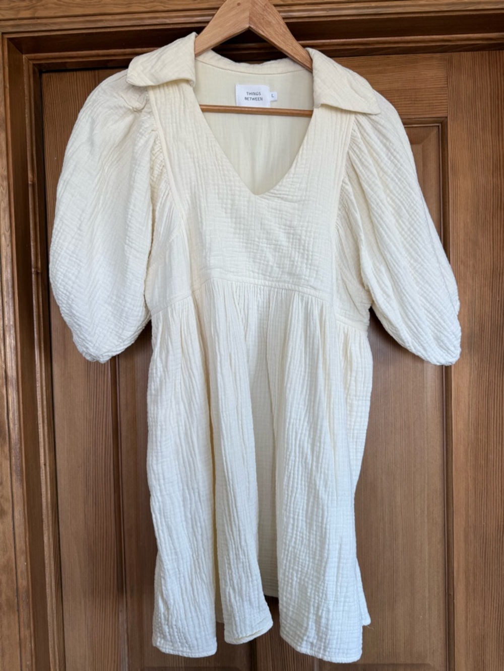 THINGS BETWEEN Ivory Textured V-Neck Dress